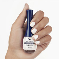  Esmalte Vogue Fantastic Tono Blanco Amiño